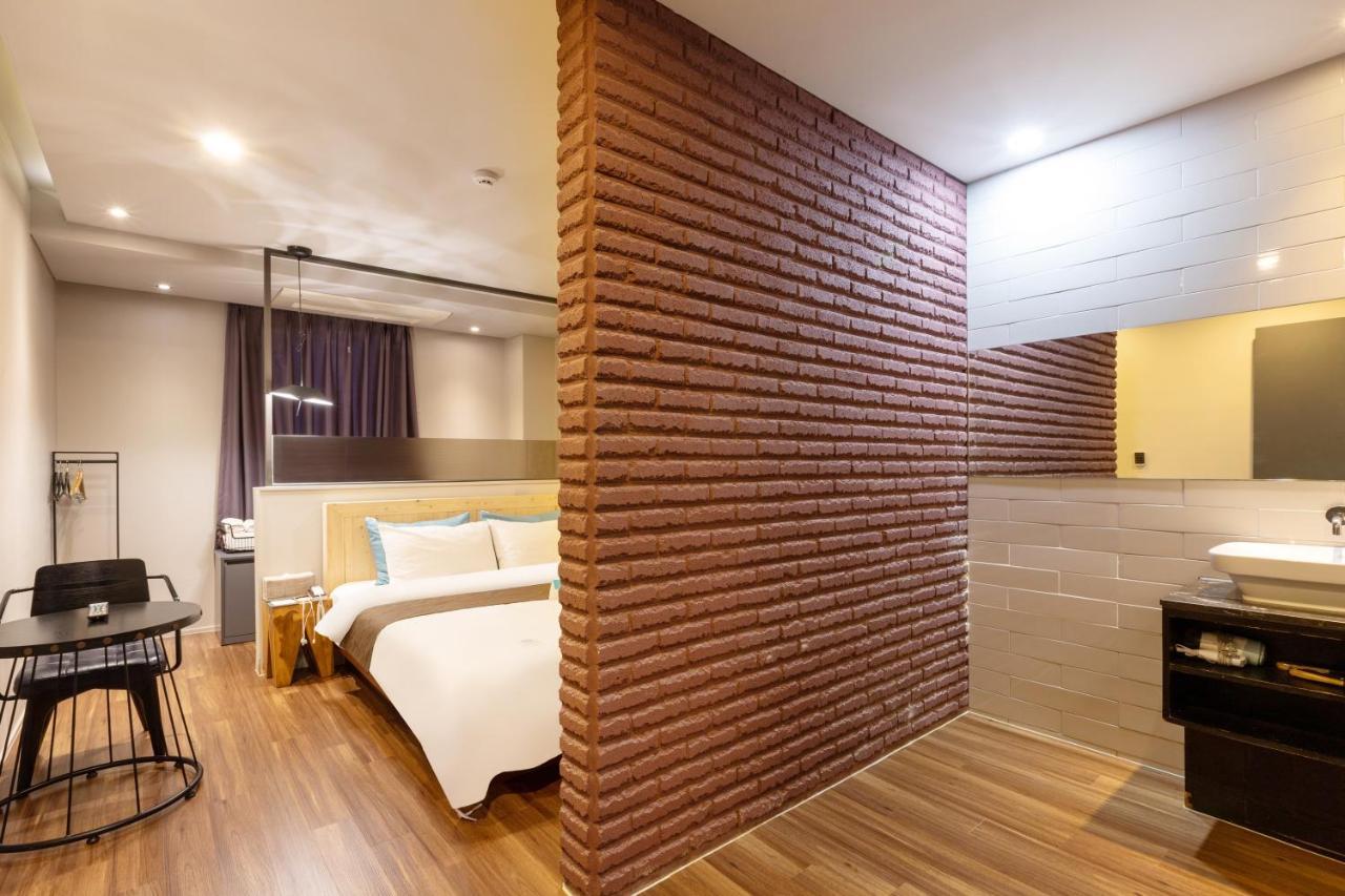 Sorgente Business Hotel Busan Bagian luar foto