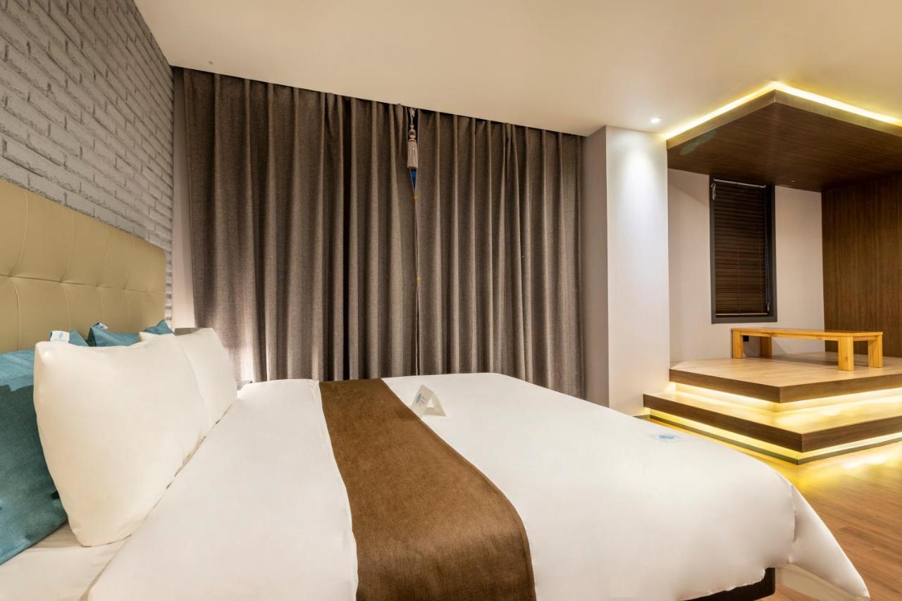 Sorgente Business Hotel Busan Bagian luar foto